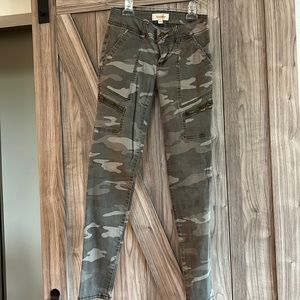 Gently Used Camo Skinny Pant